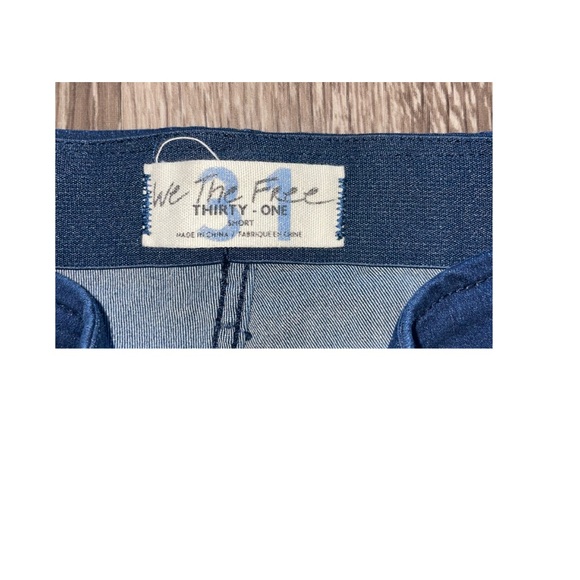 SALE🎈NWOT WE THE FREE FAMOUS PENNY FLARE JEAN! PULL ON! BEAUTIFUL AND FLATTERING - Picture 3 of 7